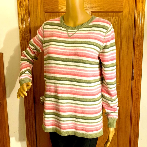 Eddie Bauer Sweaters - Eddie Bauer- cute, comfortable and versatile sweater with greens and pin…